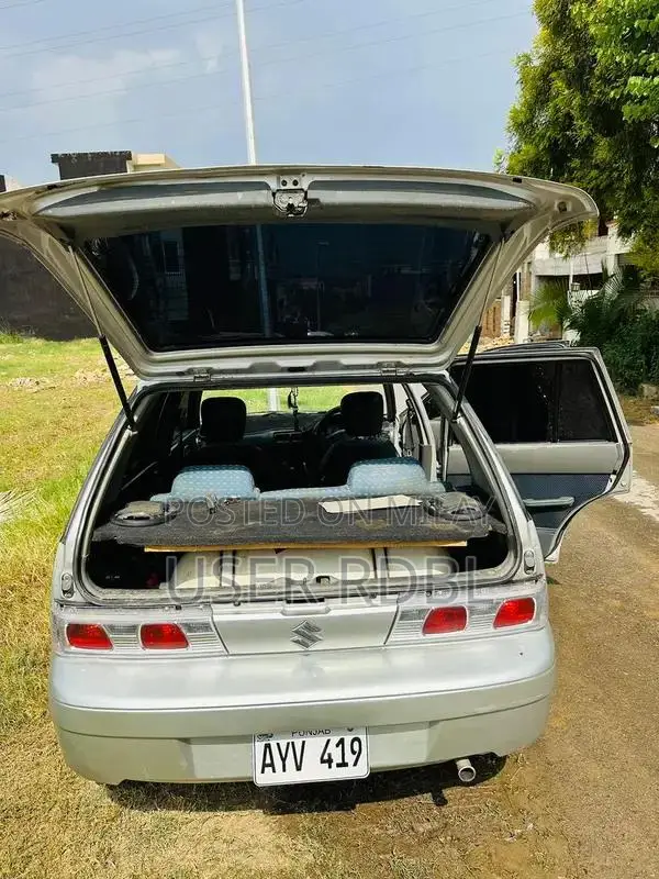 Suzuki Cultus 2005 CNG Sedan - Well-Maintained Family Car