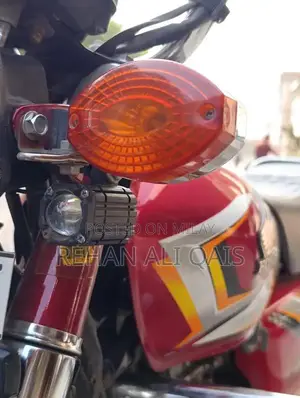 Honda 125cc Motorcycle - Near Mint Condition