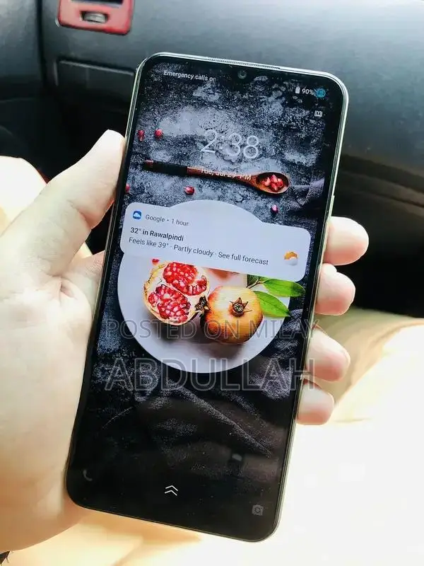 Vivo Y35 High-Performance Smartphone with Ample Storage