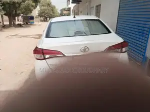 Toyota Corolla Yaris Compact Sedan