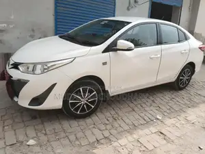 Toyota Corolla Yaris Compact Sedan