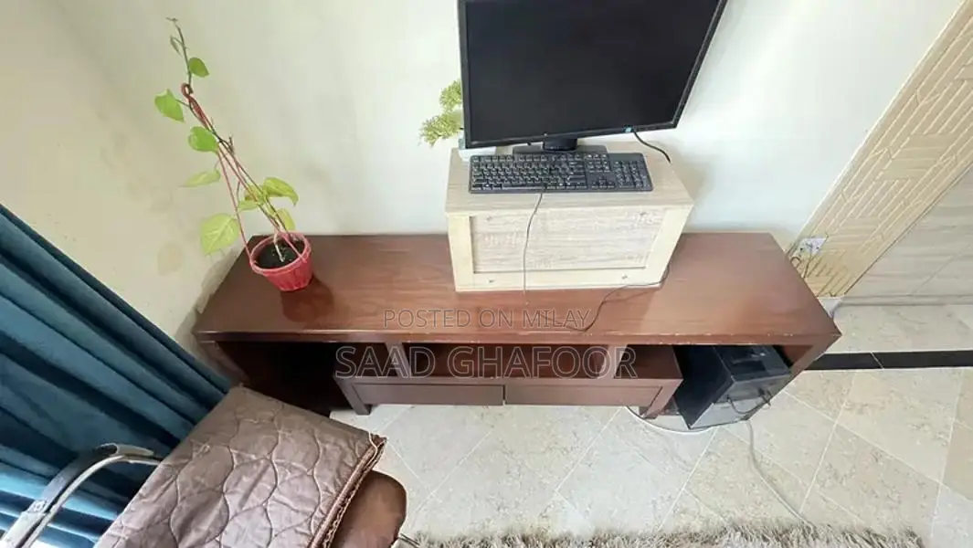 Wooden TV Stand for LED/LCD Screens up to 55 Inches