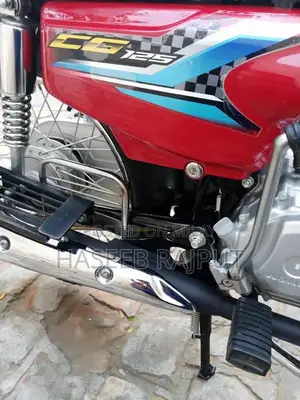 125cc Motorcycle in Excellent Condition - Low Mileage