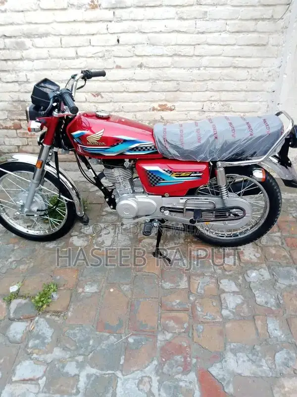 125cc Motorcycle in Excellent Condition - Low Mileage