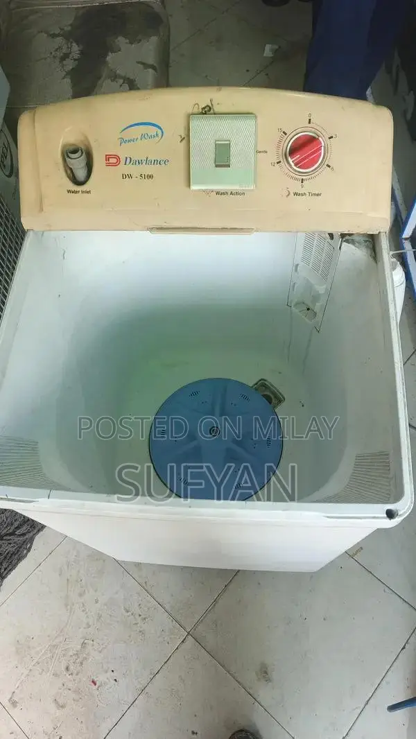 Compact Multifunctional Humidifier with Advanced Features