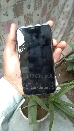 Apple iPhone XR 64GB Smartphone with Face ID