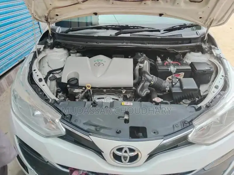 Toyota Corolla Yaris Compact Sedan