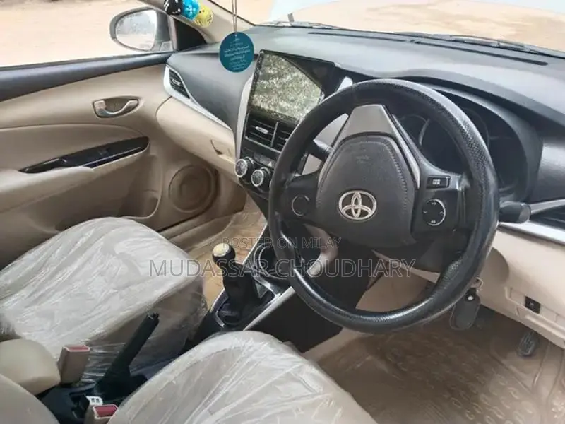 Toyota Corolla Yaris Compact Sedan