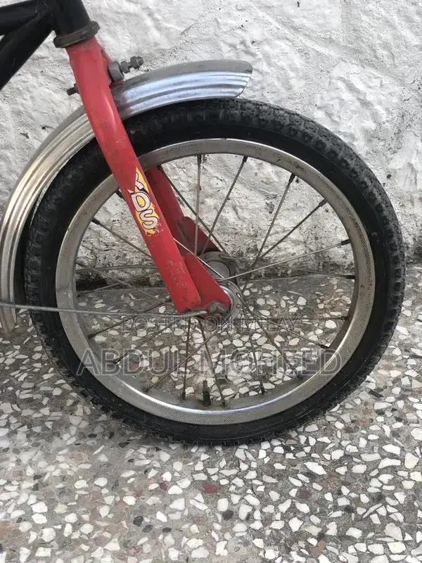 Kids Bicycle for Ages 7-12 - Durable and Fun Cycling Experience