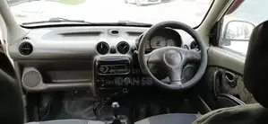 Photo - Well-Maintained Family Vehicle with Perfect Engine and Suspension