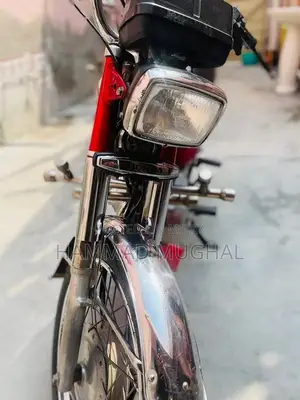 Honda CG 125 Motorcycle - Well-Maintained Single Cylinder Bike