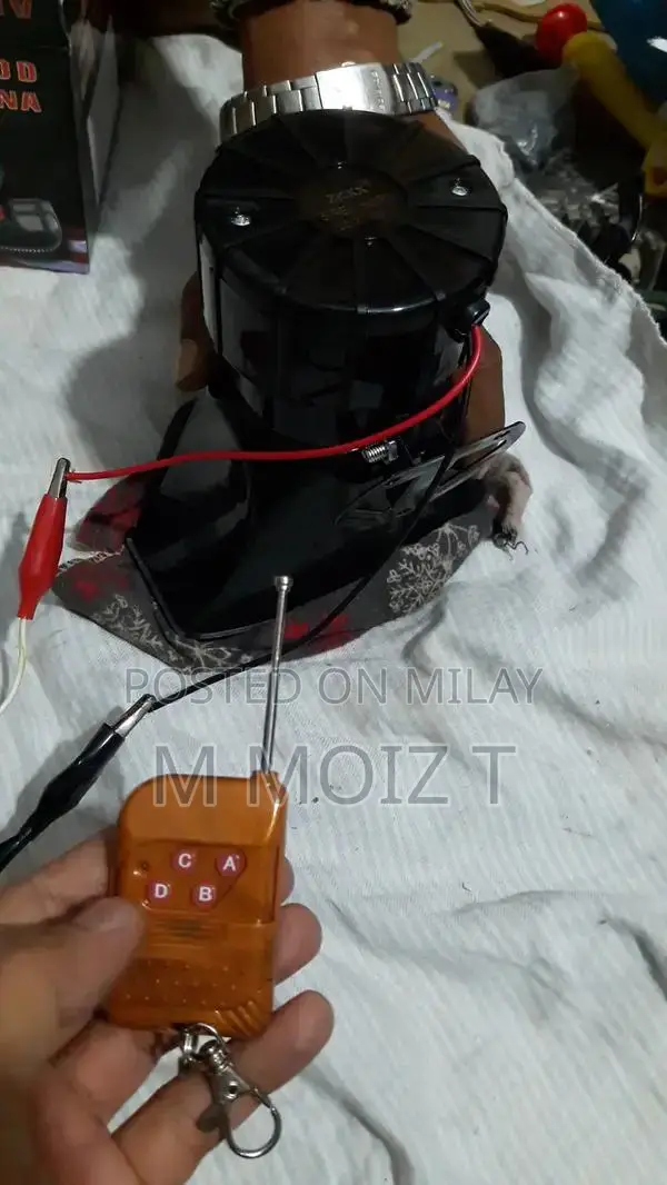 Police Emergency Vehicle Flashlights and Siren with Loud Microphone