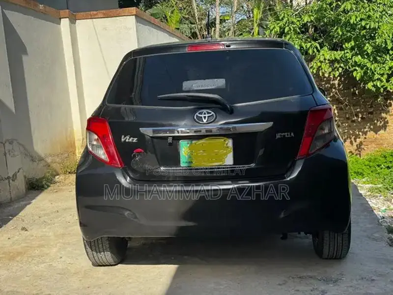 Toyota Vitz Jewela Compact Hatchback with Complete Options