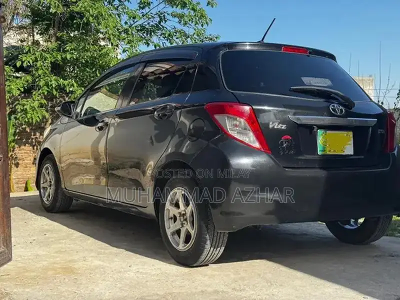 Toyota Vitz Jewela Compact Hatchback with Complete Options