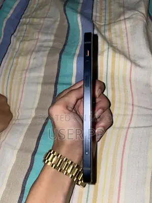 Apple iPhone 12 64GB Factory Unlocked Smartphone