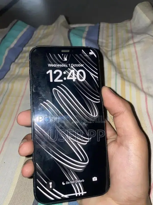 Apple iPhone 12 64GB Factory Unlocked Smartphone