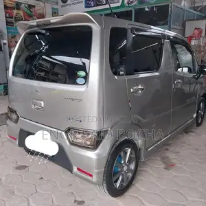 Two-Piece Spray Engine and Gear Vehicle with Battery