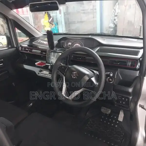 Two-Piece Spray Engine and Gear Vehicle with Battery