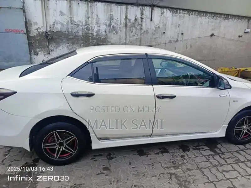 Toyota Corolla GLI 2018 Sedan with Fresh Paint