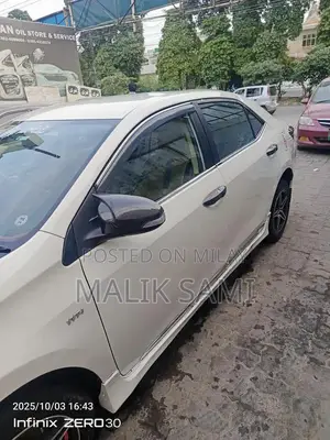 Toyota Corolla GLI 2018 Sedan with Fresh Paint