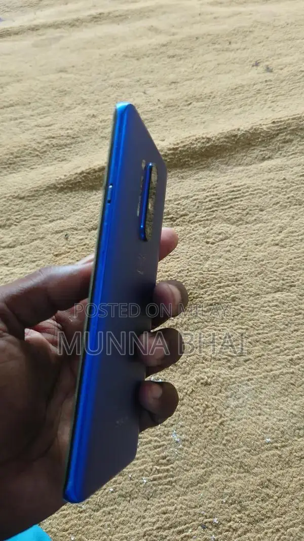 High-Performance OnePlus Pro Smartphone with Advanced Camera