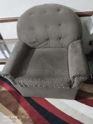 Spacious 6 Seater Living Room Sofa Set