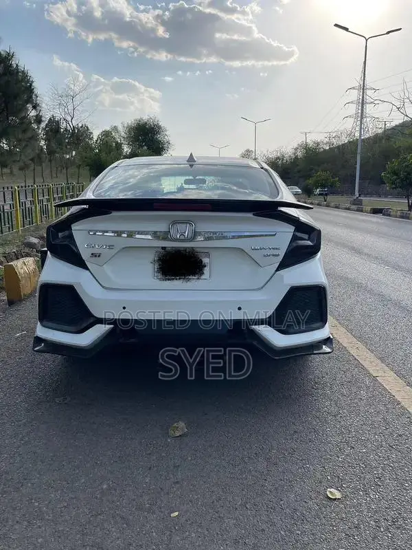 2017 Honda Civic Exotic Edition with Neon Interior and Sunroof