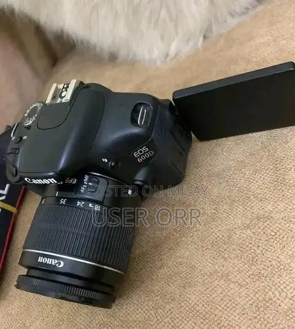 Canon 600D DSLR Camera with 18-55mm Lens
