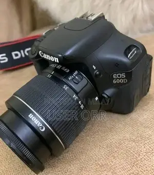 Canon 600D DSLR Camera with 18-55mm Lens