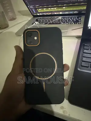 Photo - Compact Smartphone with Advanced Features and Multimedia Capabilities