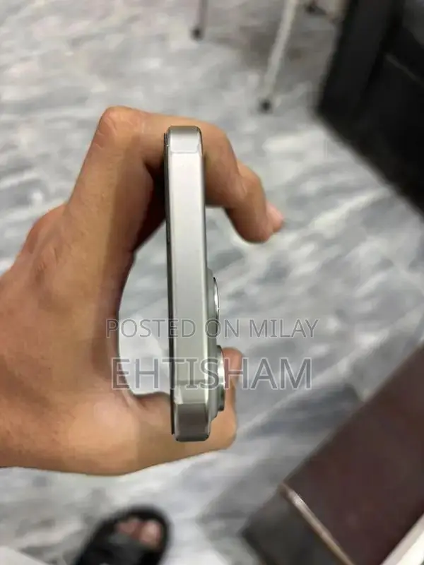 Apple iPhone 15 Pro Max Premium Smartphone 256GB Edition