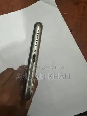 11 Pro Max Smartphone - Excellent Condition, Low Battery Wear