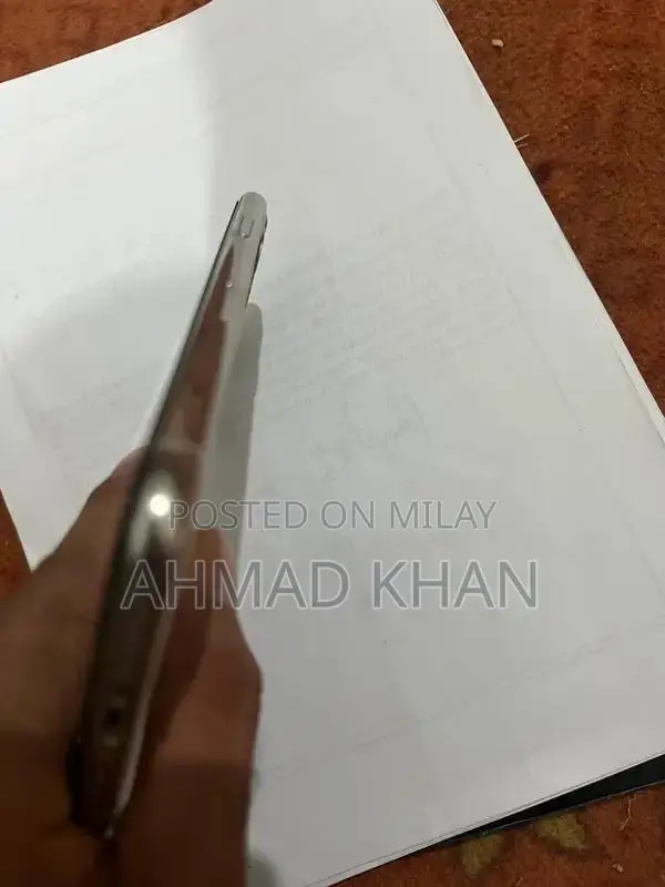 11 Pro Max Smartphone - Excellent Condition, Low Battery Wear