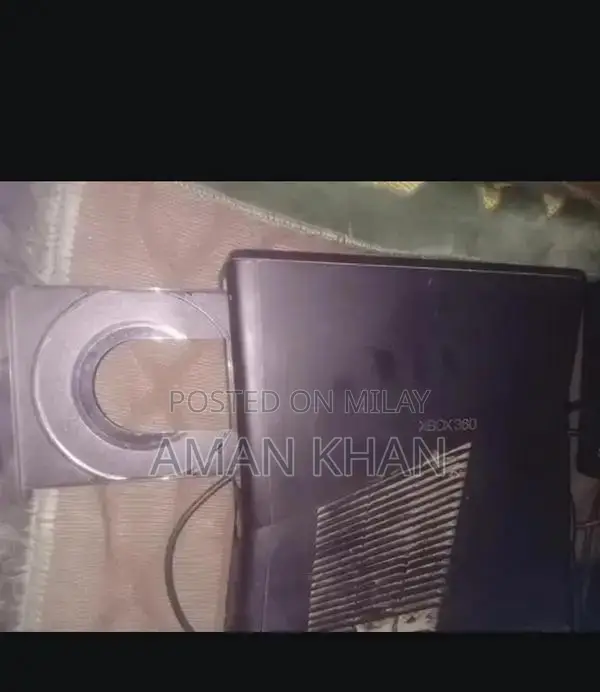 Xbox 360 Gaming Console with 73 Games and 2 Controllers