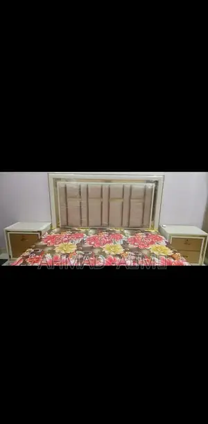 Photo - Complete Bedroom Furniture Set - Lightly Used