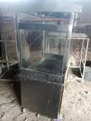 Shawarma Burger Table - Compact Dining Surface