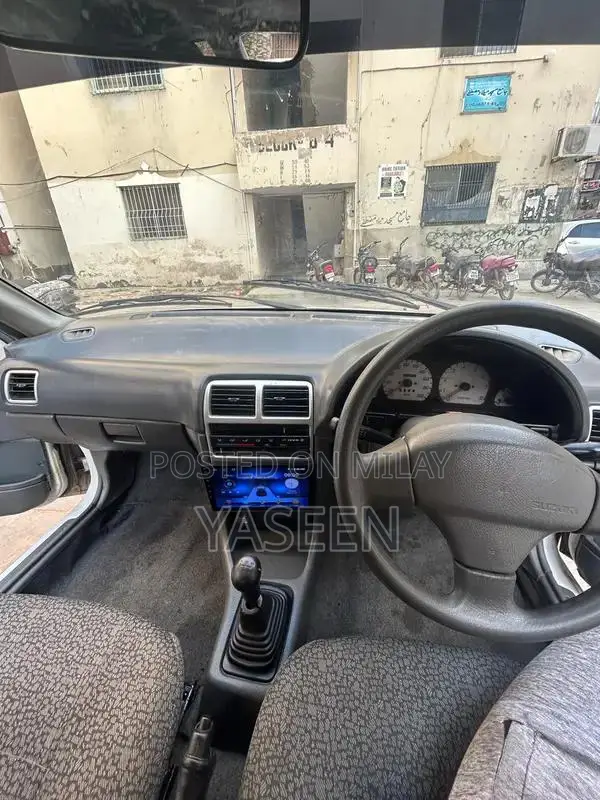 Cultus 2011 CNG Car with Modern Features