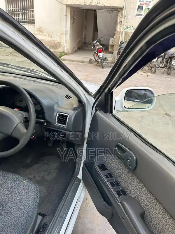 Cultus 2011 CNG Car with Modern Features