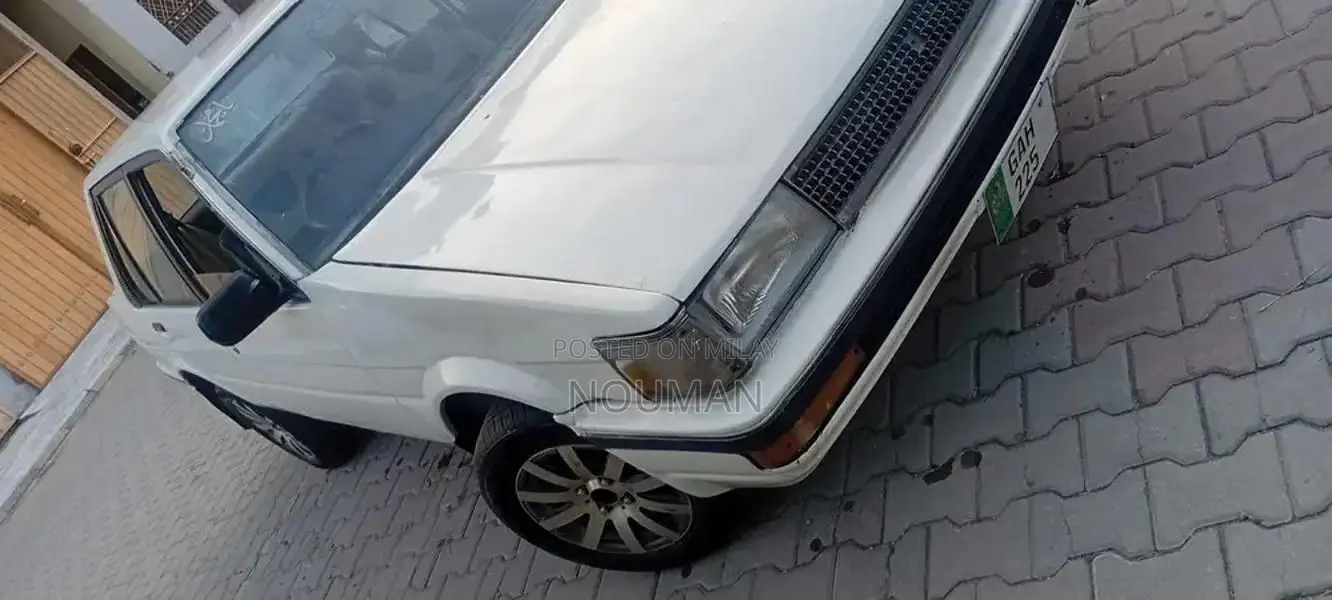 Toyota Corolla Sedan 1986-1993 Classic Compact Car
