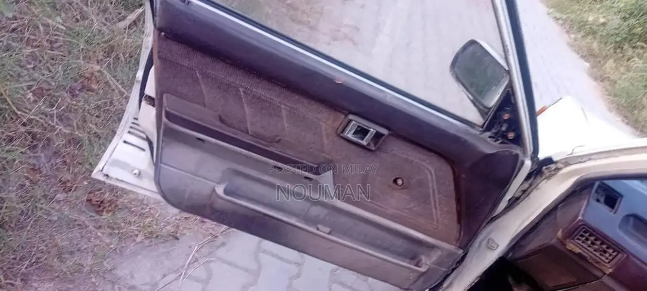 Toyota Corolla Sedan 1986-1993 Classic Compact Car