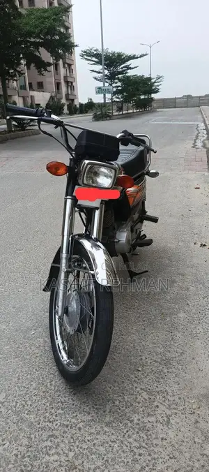 Honda CG 125 Motorcycle - Well Maintained Low Mileage Bike