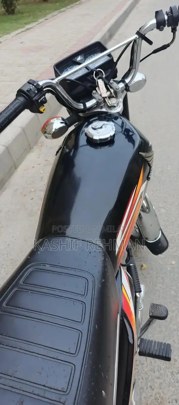 Honda CG 125 Motorcycle - Well Maintained Low Mileage Bike