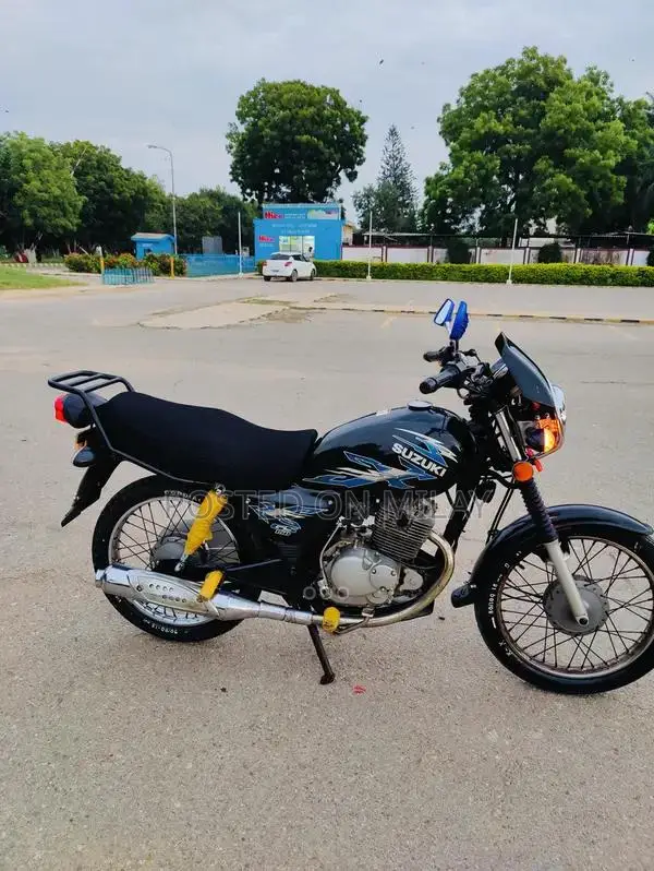 Suzuki 150cc Motorcycle with Self-Start and New Tires
