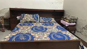 Wooden Decorative Item in Excellent Condition, High-Quality Craftsmans