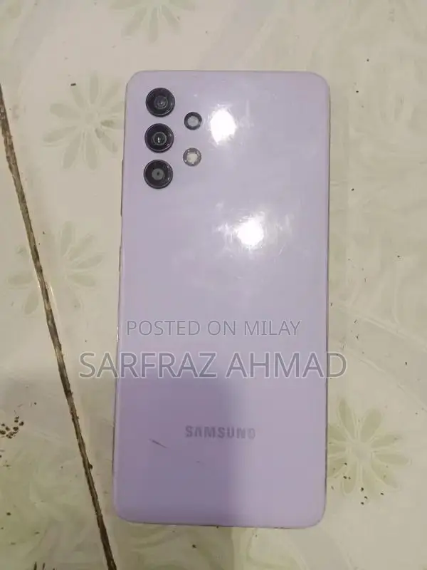 Apple iPhone X 64GB - Functional Battery, Needs Minor Tech Repair