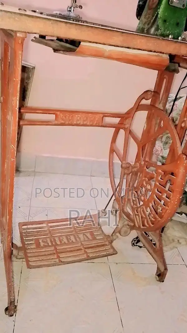 Sturdy Cast Iron Manual Sewing Machine Stand with Adjustable Height an