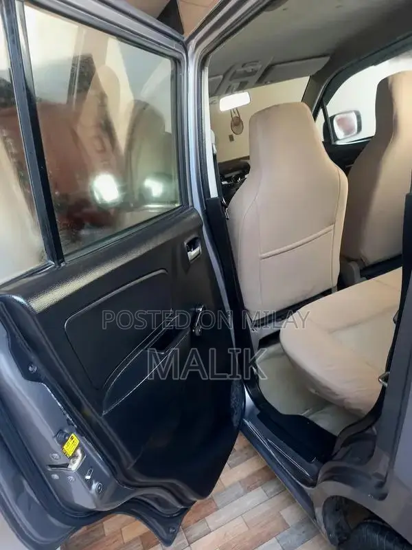 Toyota VXL Wagon: Low Mileage, Power Steering, AC, Bluetooth, New Tire