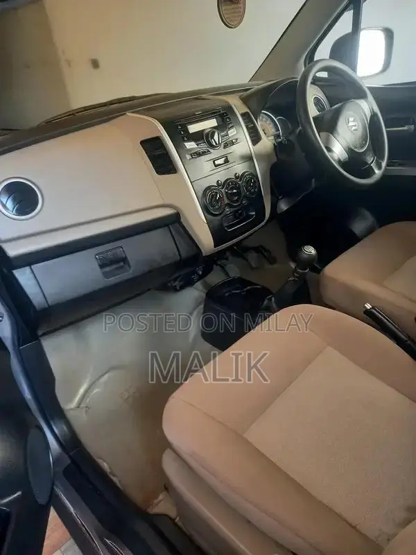 Toyota VXL Wagon: Low Mileage, Power Steering, AC, Bluetooth, New Tire