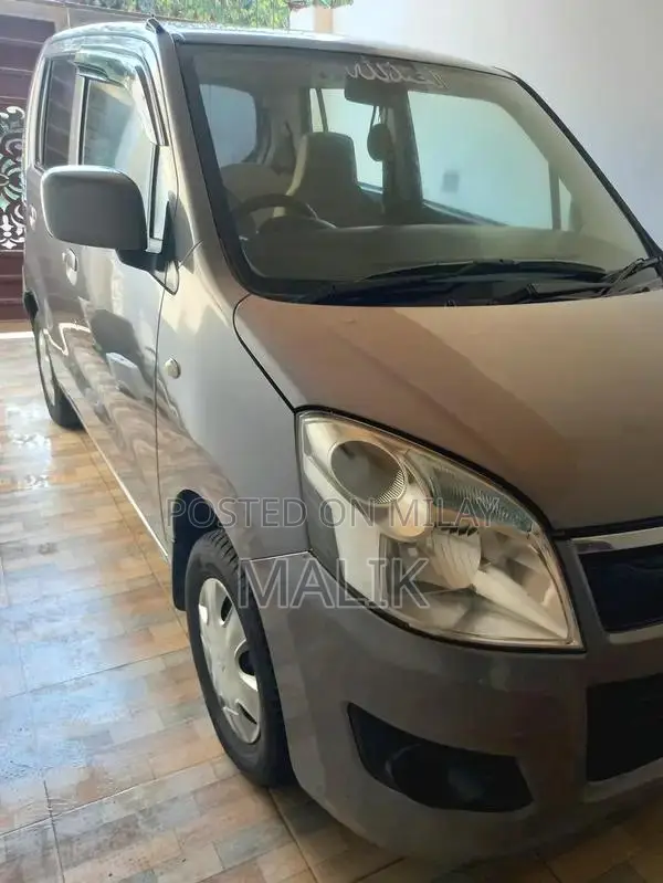 Toyota VXL Wagon: Low Mileage, Power Steering, AC, Bluetooth, New Tire