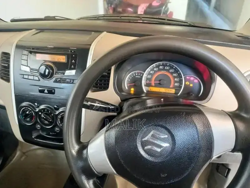 Toyota VXL Wagon: Low Mileage, Power Steering, AC, Bluetooth, New Tire